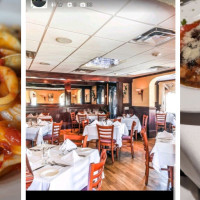 Alex's Bar & Grille