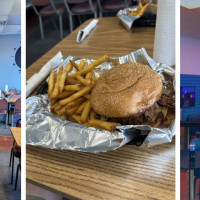 Bob's BBQ & Billiards