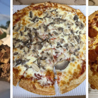 Family Style Pizza 2