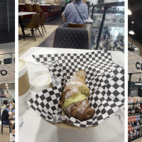 Flora's Italian Eatery