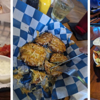 GATORS DEN SPORTS GRILL