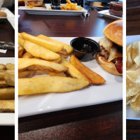 Holly’s Bar and Grill