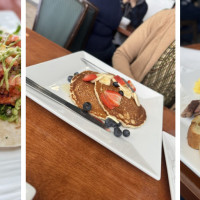 J & G Railside Restaurant