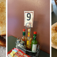 Karen’s Little Cafe