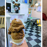 Leo's Famous Yum Yum