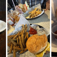 Lucky's Tavern - North Webster