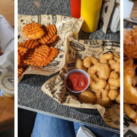 Powder House Bar & Grill